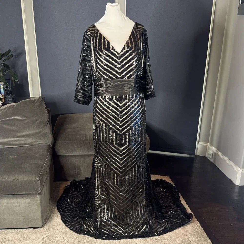 Women’s Black Sequined Full Length Prom Party Dress 3/4 Sleeve Train Size 12